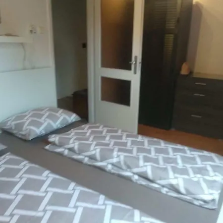 Sopianae Apartman Apartment